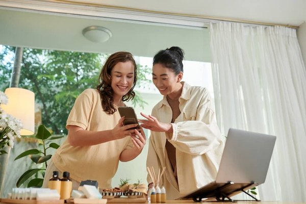 Wie kann man ein effektives Feedback-System für Kunden und Mitarbeiter einrichten?