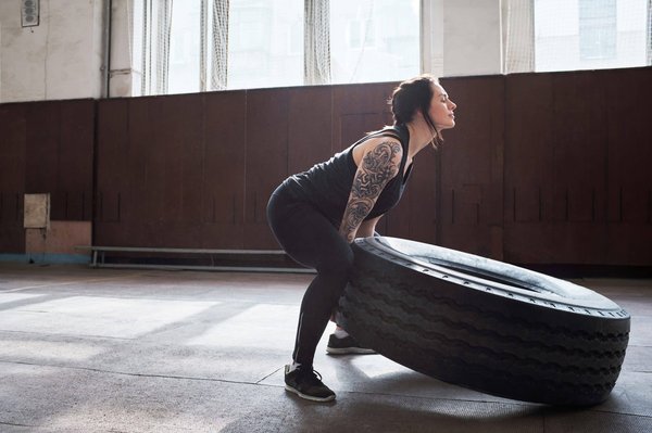 Welche Übungen sind am besten geeignet, um die Armmuskulatur für Surfer zu stärken?